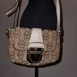 Michael kors cross body